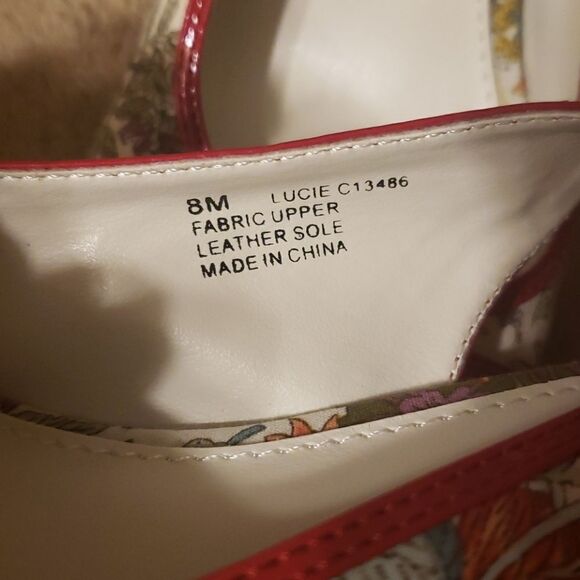 MIA Slingback Heels. Size 8 - Picture 4 of 7